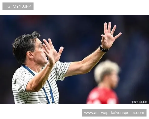 中超最佳主帅归属争议,拉莫斯当选背后有硬核支持