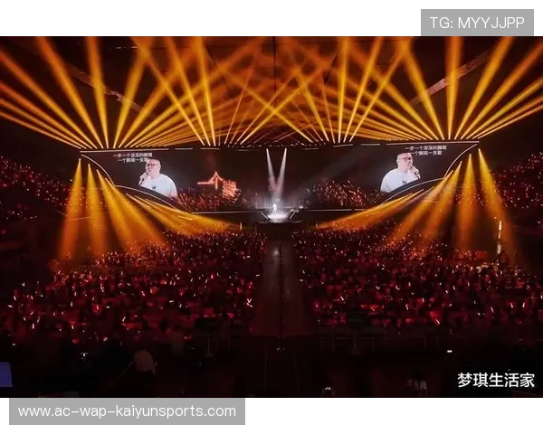 现场气氛：观众笑声不断，热情高涨如火如荼！，观众的笑声是什么短语